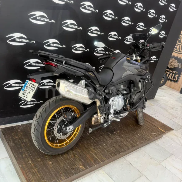 Voge 900DSX - Vista 3