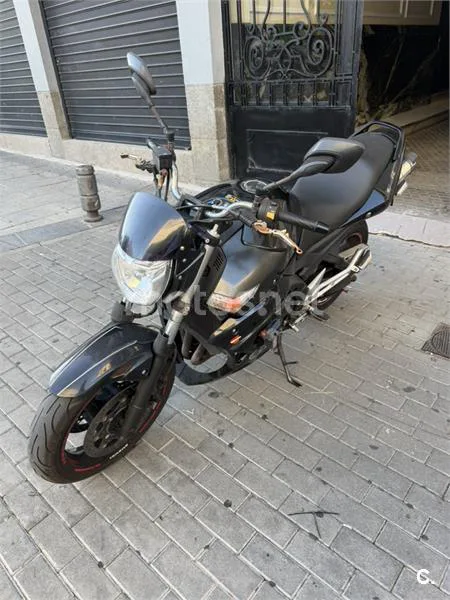 Suzuki GSR600 - Vista 3