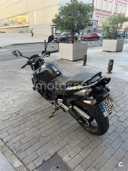 Suzuki GSR600 - Vista 5