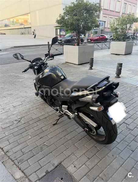 Suzuki GSR600 - Vista 6