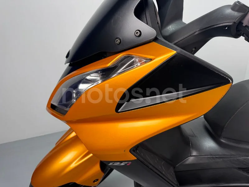 Kymco Super Dink 125 - Vista 17