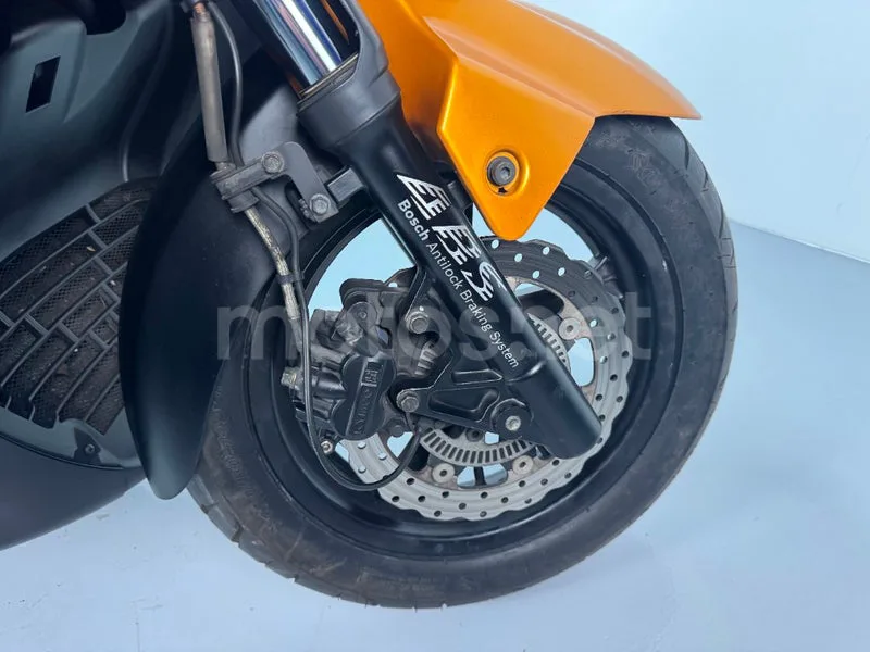 Kymco Super Dink 125 - Vista 5