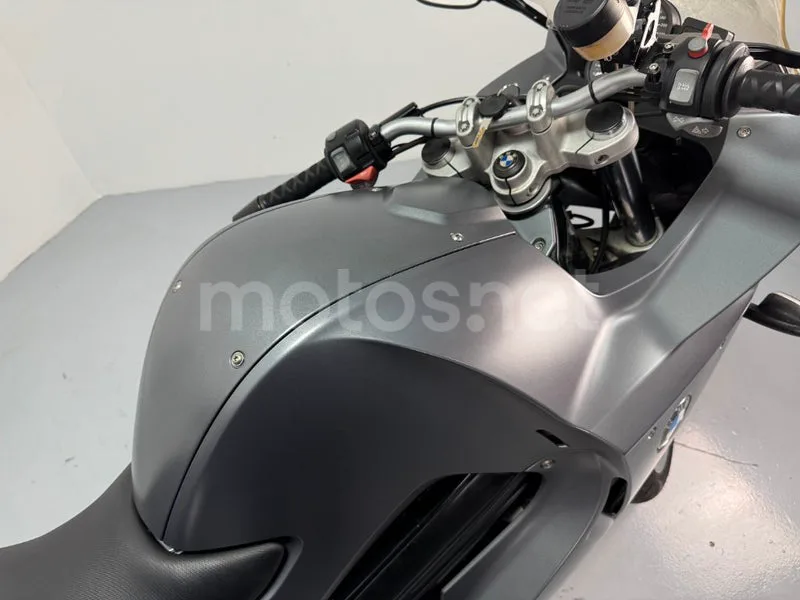 BMW F 800 ST - Vista 10