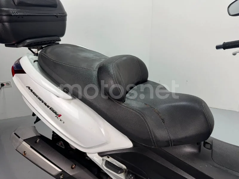 SYM Maxsym 600 - Vista 6