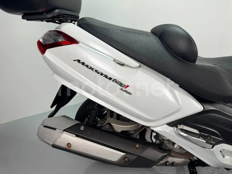 SYM Maxsym 600 - Vista 8