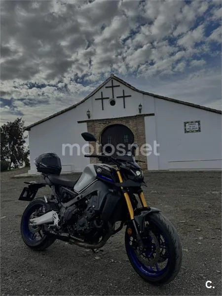 Yamaha MT-09 - Vista 4