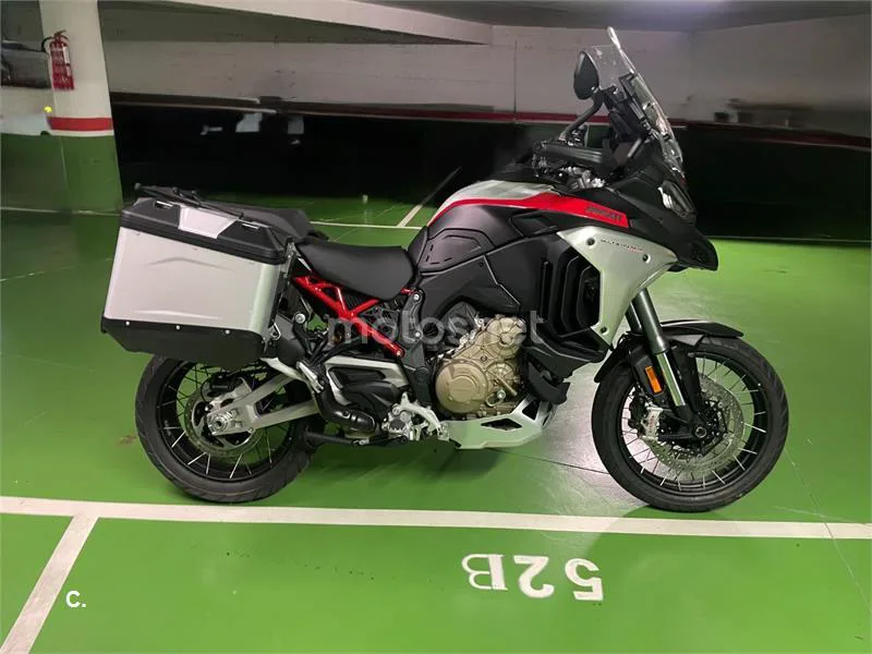Ducati Multistrada V4 - Vista 3