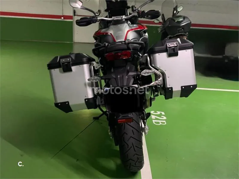 Ducati Multistrada V4 - Vista 4
