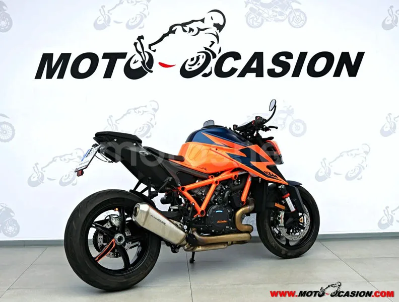 KTM 1290 Super Duke R - Vista 3