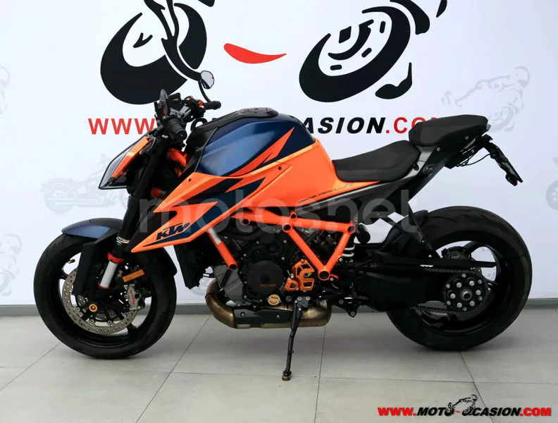 KTM 1290 Super Duke R - Vista 7