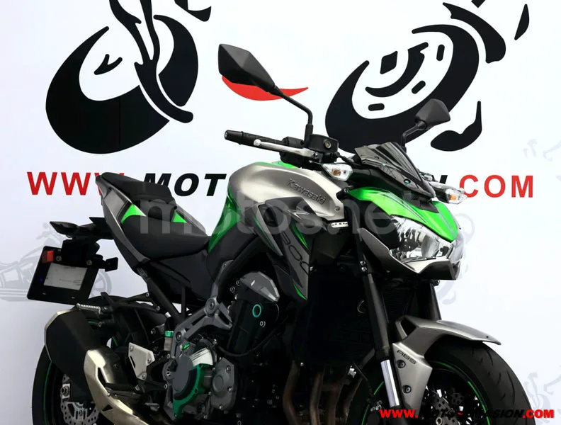 Kawasaki Z900 - Vista 4