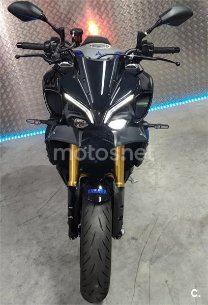Yamaha MT-10 - Vista 11