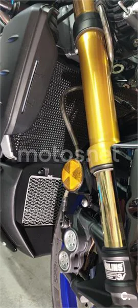 Yamaha MT-10 - Vista 14