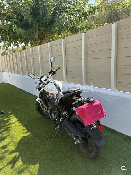 Keeway RKF 125 - Vista 6