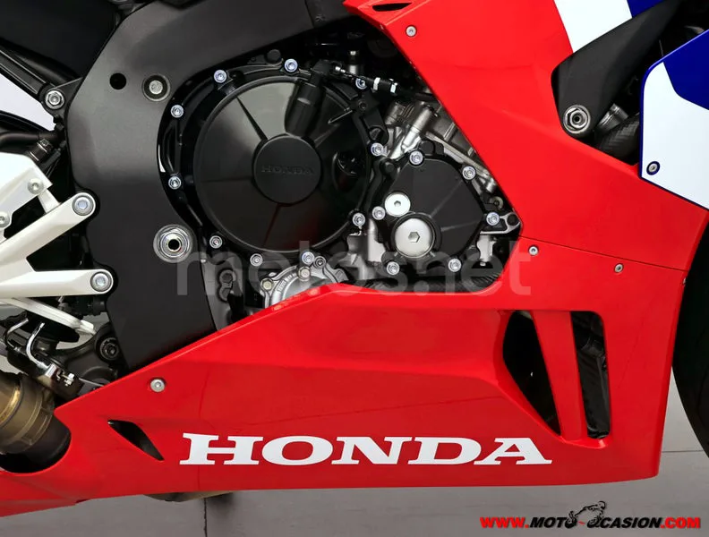 Honda CBR1000RR-R Fireblade - Vista 5