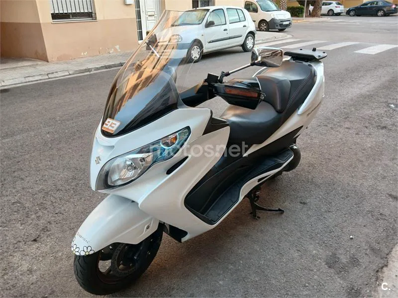 Suzuki Burgman 400 2900 € 2014 Valencia - 1