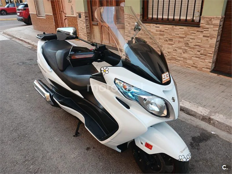 Suzuki Burgman 400 - Vista 3