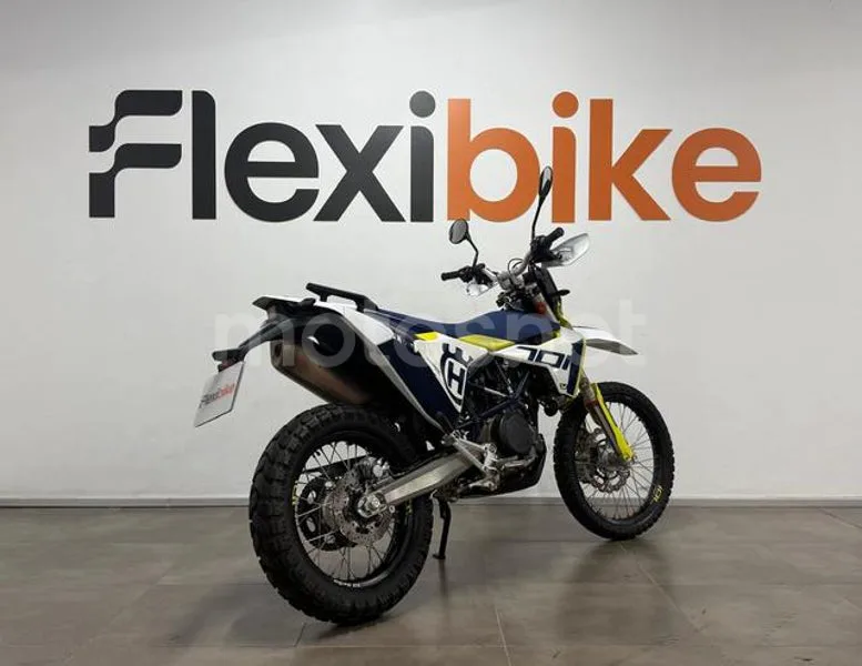 Husqvarna 701 Enduro - Vista 4