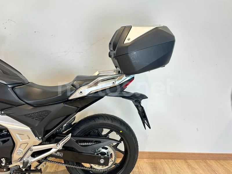 Honda NC750X - Vista 3