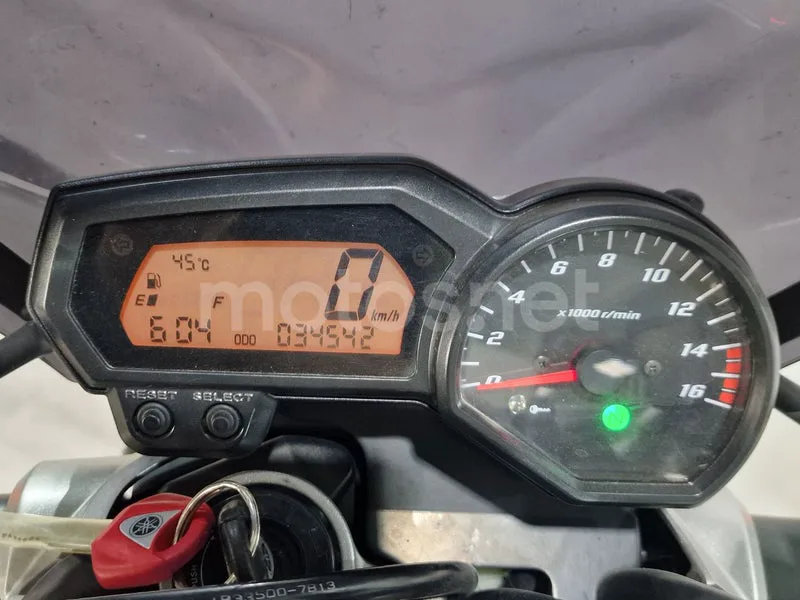 Yamaha FZ6 - Vista 9