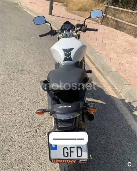 Honda CB600F Hornet - Vista 3