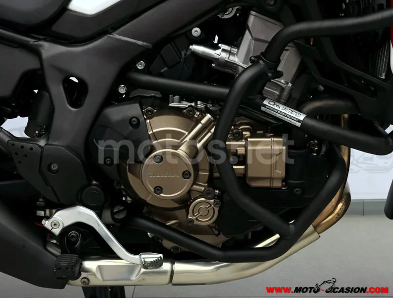 Honda CRF1000L Africa Twin - Vista 5