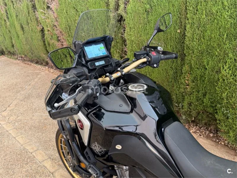 Honda CRF1100L Africa Twin - Vista 3