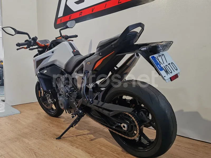 KTM 790 Adventure - Vista 3