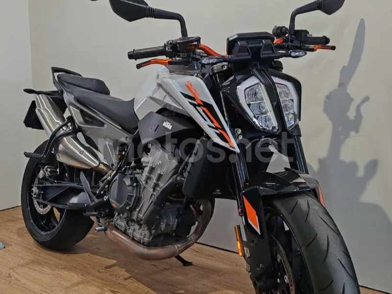KTM 790 Adventure - Vista 9