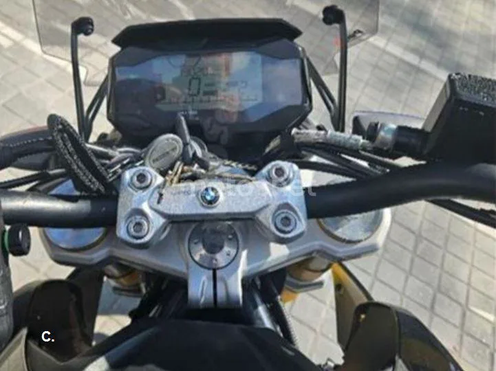 BMW G 310 R - Vista 3