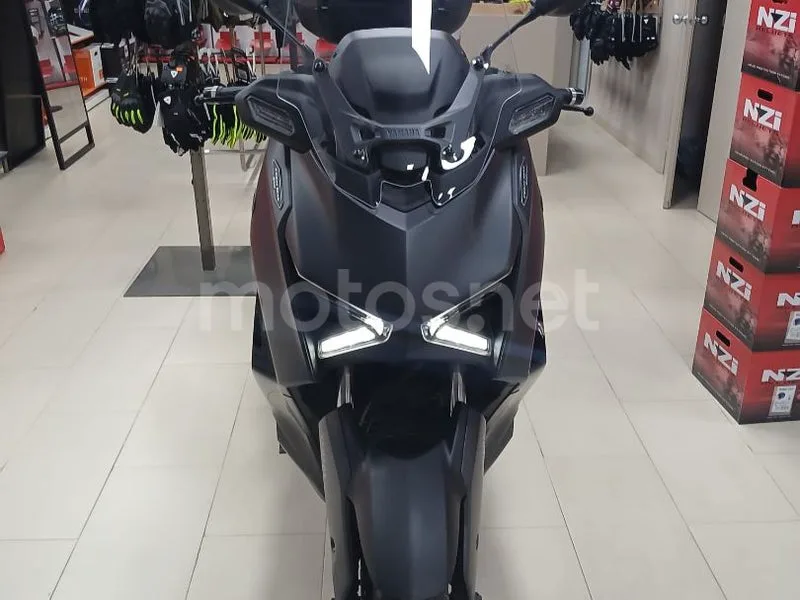 Yamaha XMAX 300 6900 € 2026 Almería - 1