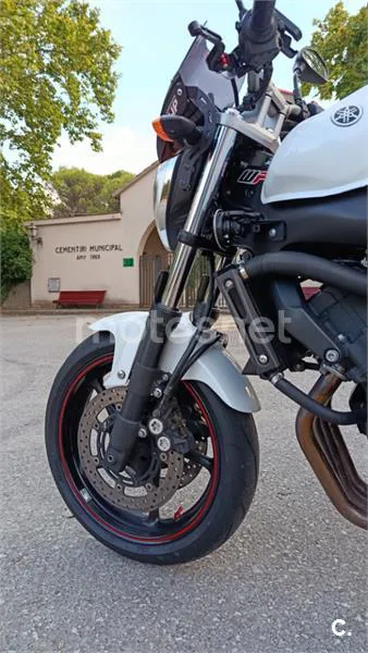 Yamaha FZ6 S2 - Vista 7