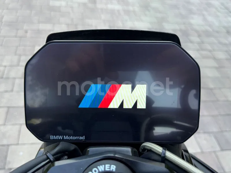 BMW M 1000 R - Vista 13