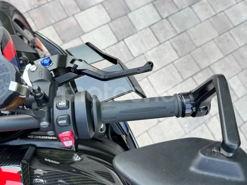BMW M 1000 R - Vista 18