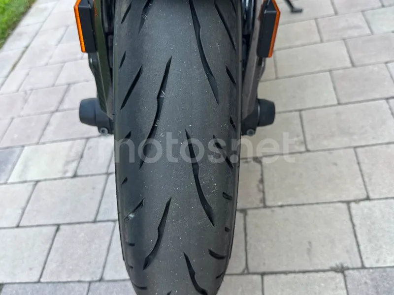 BMW M 1000 R - Vista 28