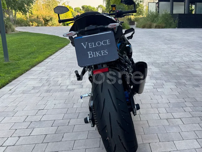 BMW M 1000 R - Vista 8
