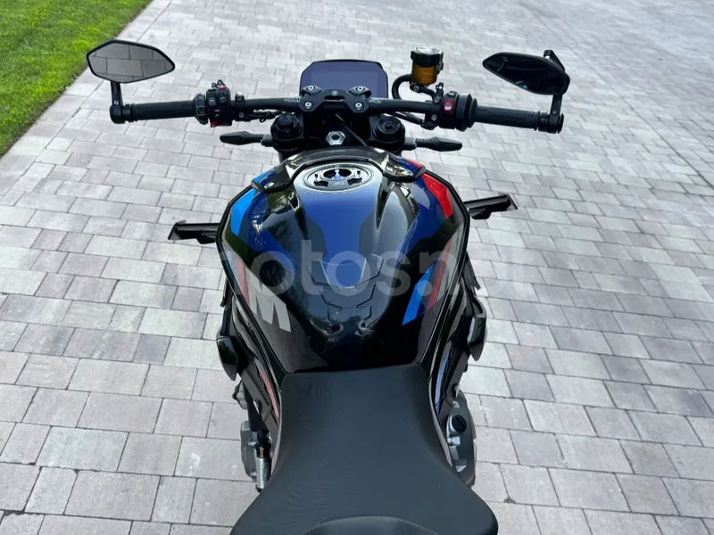 BMW M 1000 R - Vista 10