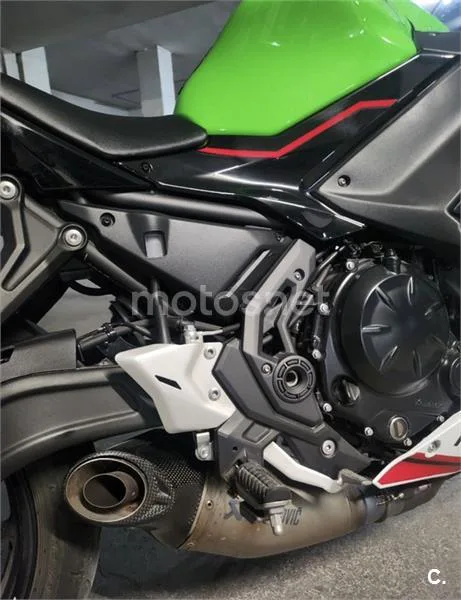 Kawasaki Ninja 650 - Vista 8