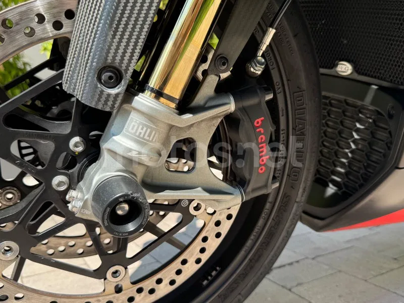 Aprilia RSV4 - Vista 14
