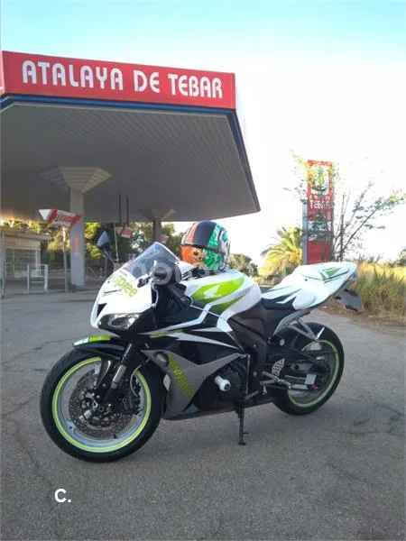 Honda CBR600RR - Vista 4