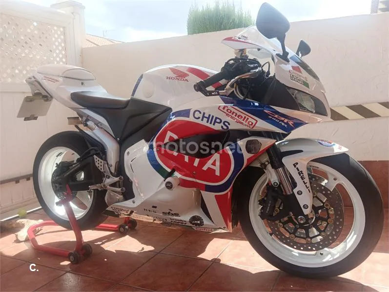 Honda CBR600RR - Vista 5