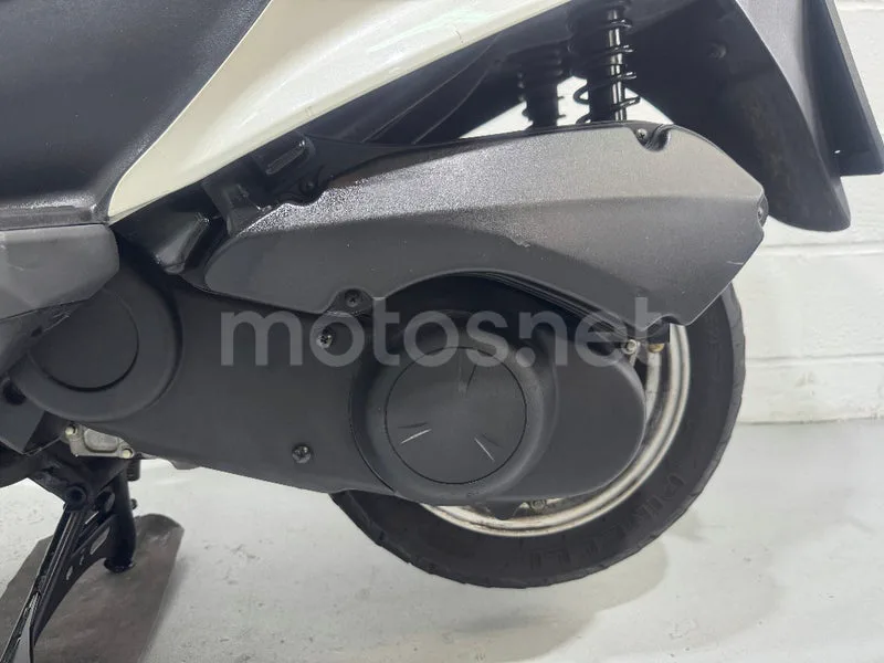 Suzuki Burgman 125 - Vista 26