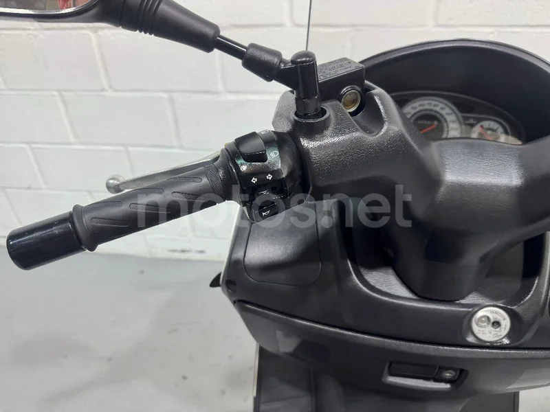 Suzuki Burgman 125 - Vista 27