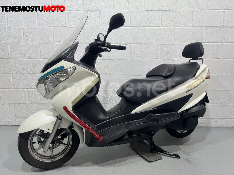 Suzuki Burgman 125 - Vista 4