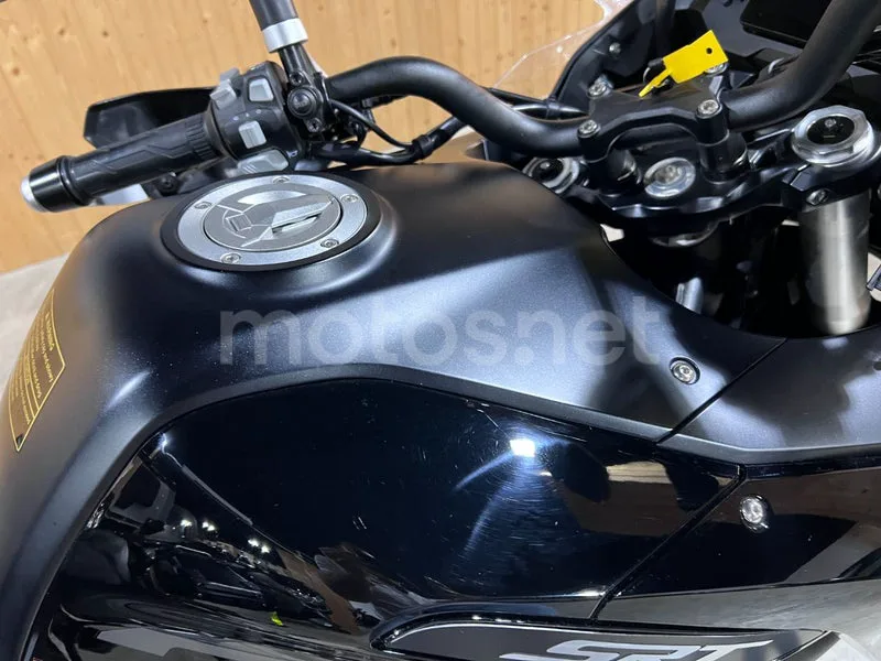 QJ Motor SRT 700 - Vista 25
