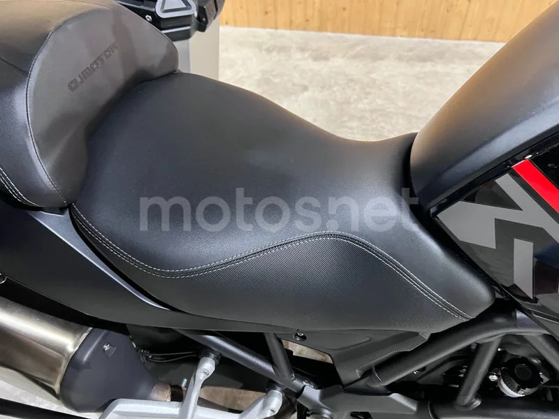 QJ Motor SRT 700 - Vista 31