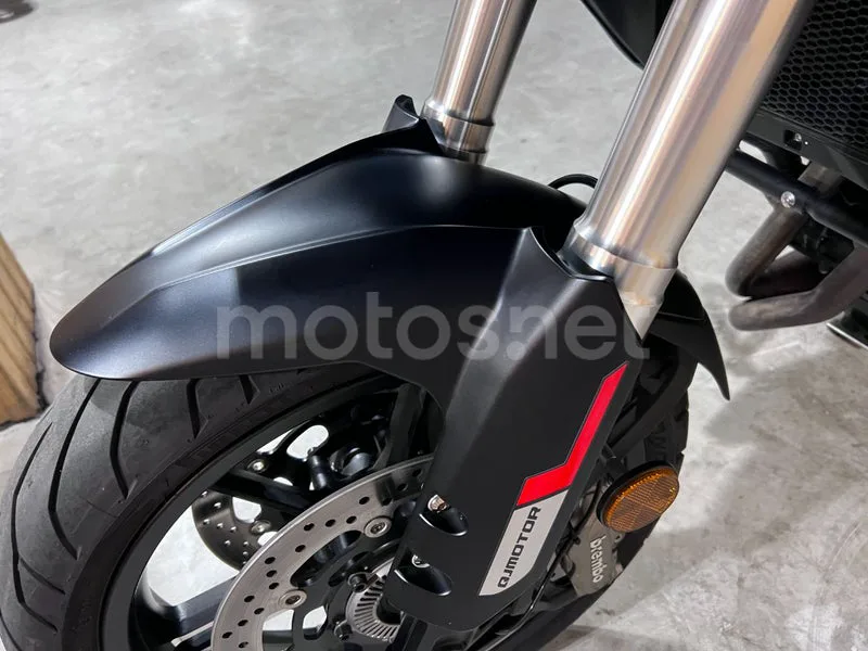 QJ Motor SRT 700 - Vista 45