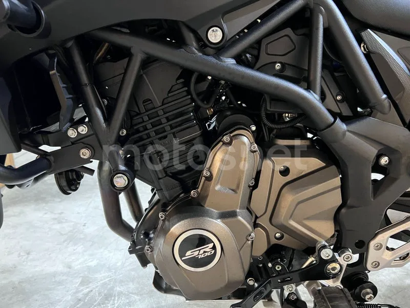 QJ Motor SRT 700 - Vista 56