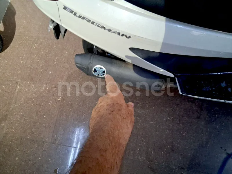 Suzuki Burgman 200 - Vista 17