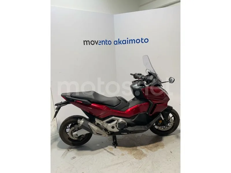 Honda Forza 750 - Vista 3